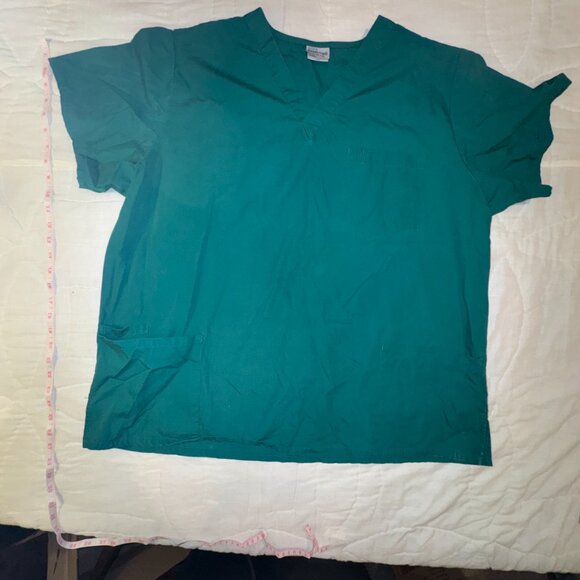 Green Scrub Top – Size 2X – Cotton Blend - Picture 3 of 6